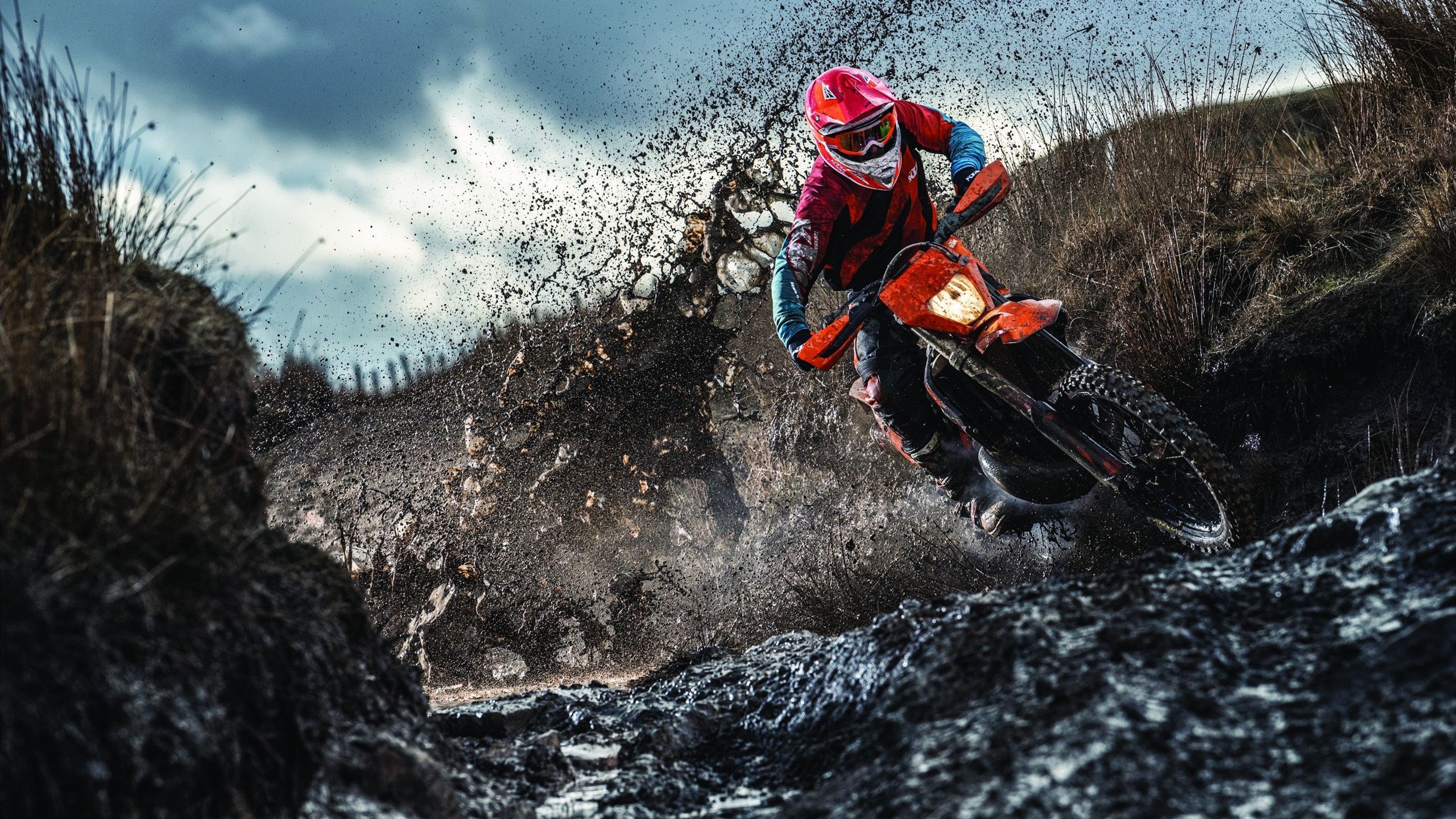 Jiu You-足球派对：各地特色比赛日，体验不同文化风情，足球门派